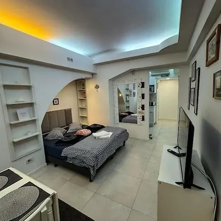 Apartment Happy Calea Victoriei Bucharest